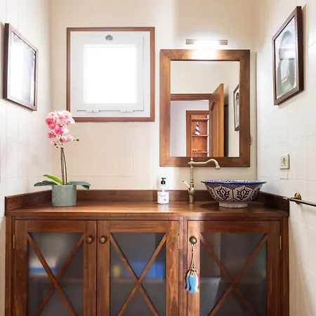 Home2book Bereber Cruz Center, Terrace